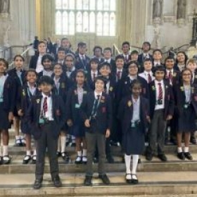 Year 6 – Houses Of Parliament Trip - Photo 2