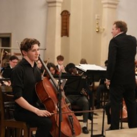 Exceptional Cellist Awarded Prestigious Vice-Chancellor's Scholarship at Bristol - Photo 1