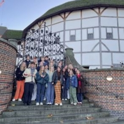A Level Dram,a Pupils Visit Shakespear's Globe