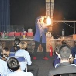 Snap, Crackle And Pop Chemistry At Twyford!
