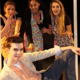 Top Drama School! - Photo 1