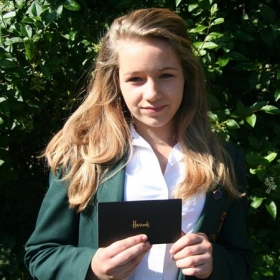 St Benedict's pupil wins Harrods Tote Design Competition - Photo 1