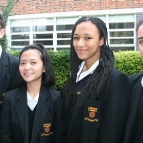 EPQ helps Girls break through to Oxbridge - Photo 1