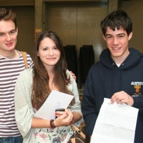 St Benedict's Students celebrate excellent AL Results - Photo 2