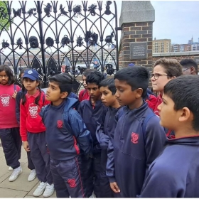 Y5 Globe Trip - Photo 1