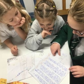 Sharing Creative Stories - Photo 2