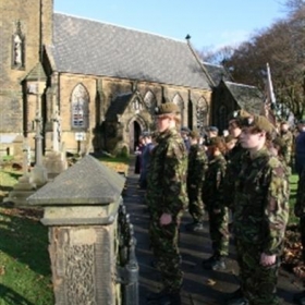 Cadets lead memorial service to mark Remembrance Day - Photo 1