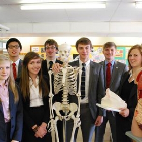 Thirteen Future Doctors From Stourbridge School - Photo 1