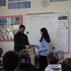 Syrian Refugee Dentist Shares His Inspiring Story With Pupils  - Photo 3