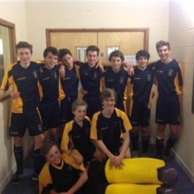 Boys and Girls Under 16 indoor hockey teams reach nationals - Photo 1