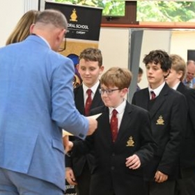 Head's Awards - Photo 3