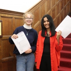 Excellent Standard Of GCSE Results - Photo 1
