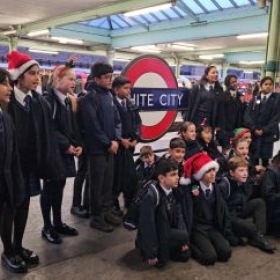 Chigwell School Choir Shines in Live ITV Performance on This Morning - Photo 3