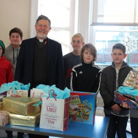 CHS Pupils Bring Christmas Cheer TO Local Charities - Photo 2