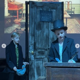 Spectacular Christmas play - Photo 2