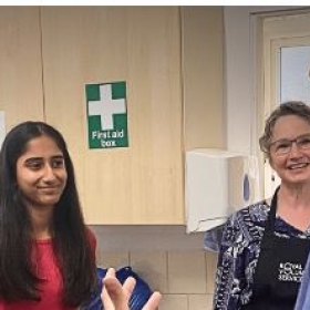 Year 8 Pupil Serves Lunch Alongside Prime Minister - Photo 1