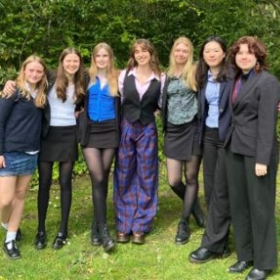 Royal High School Bath celebrates outstanding IB Results - Photo 1