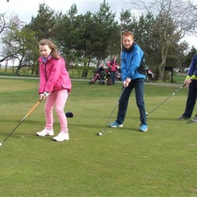 Pupils play on world's most famoust golf links - Photo 1