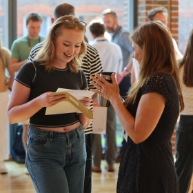 Above And Beyond: Leighton Park’s A*-B Grades Exceed Pre-Pandemic Achievements - Photo 1