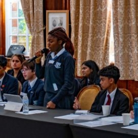 Mock COP30: Students Take on the Climate Challenge - Photo 3