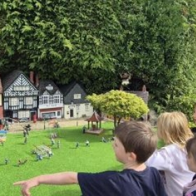 Y1 Bekonscot Model Village - Photo 1