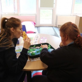 Prior's Court Young People Getting Creative And Supporting Peer Learning - Photo 2