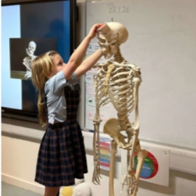 Science experts inspire St Swithun&rsquo;s prep students - Photo 3