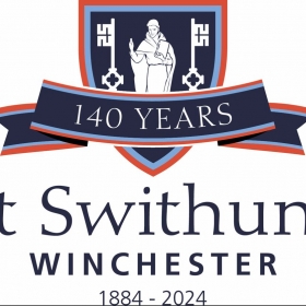 St Swithun’s Lights Up To Celebrate 140 Years - Photo 3