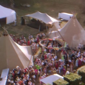 Cheam Cirque Spectaculaire! - Photo 2