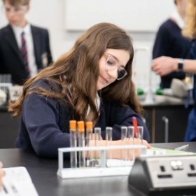 Three-year GCSE programme - Photo 1