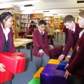 Royal Russell School Pupils Enjoy Cambridge University Maths Roadshow - March 2012 - Photo 2