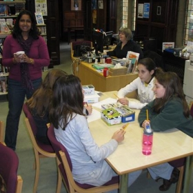 Cathy Brett works with Box Hill School students - Photo 3