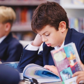 The Return of Reading for Pleasure&mdash; a Privilege We Must Actively Protect - Photo 3