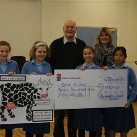 BADMINTON JUNIOR SCHOOL RAISES £750 TO SEND A COW TO AFRICA - Photo 1