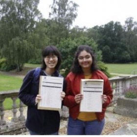 Sherfield School Celebrates Exceptional GCSE Achievements - Photo 1