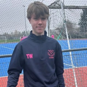 Thomas on course for English Hockey - Photo 2