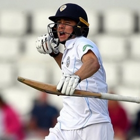 Old Denstonian Harvey Hosein to remain with Derbyshire until the end of the 2020 season - Photo 1